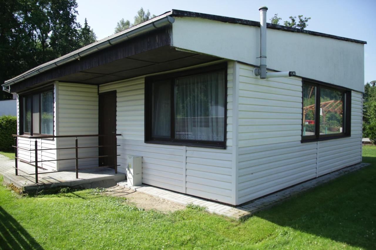 Camping Oaza Blonie Kornik Domki Standard - 3 Pokoje מראה חיצוני תמונה