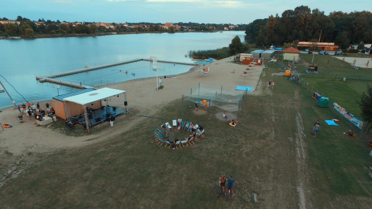 Camping Oaza Blonie Kornik Domki Standard - 3 Pokoje מראה חיצוני תמונה