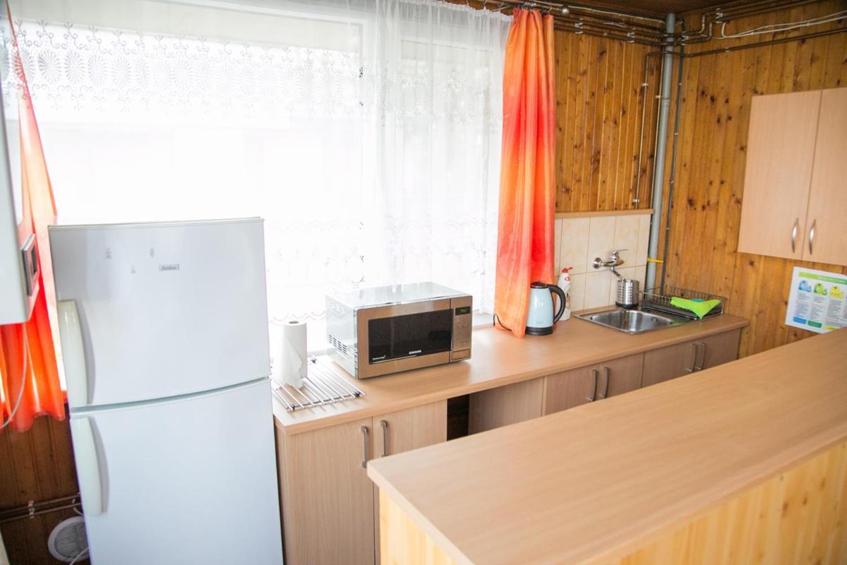 Camping Oaza Blonie Kornik Domki Standard - 3 Pokoje מראה חיצוני תמונה